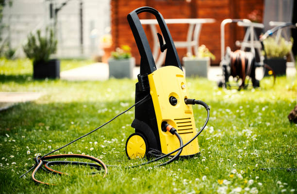 Best Pool Deck Cleaning  in Northfield, MN
